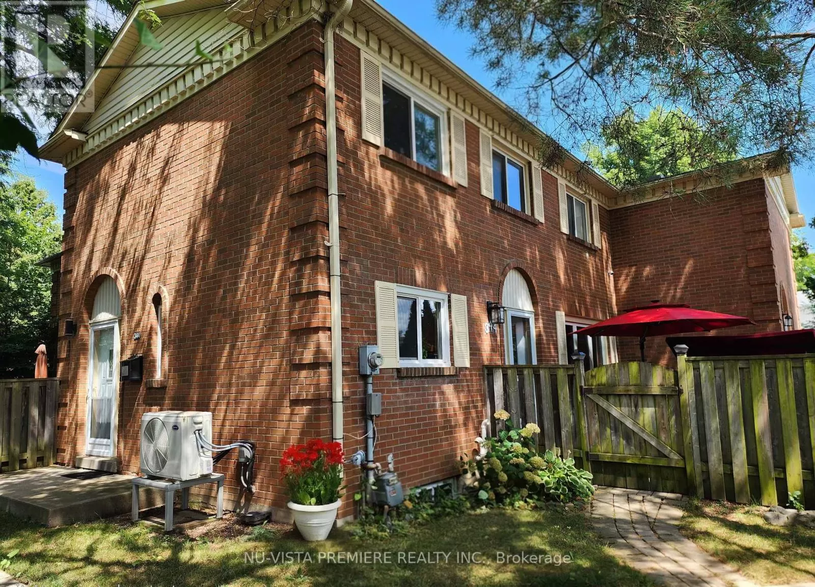 Row / Townhouse for rent: 344 Homestead Court N, London North, Ontario N6G 2E9