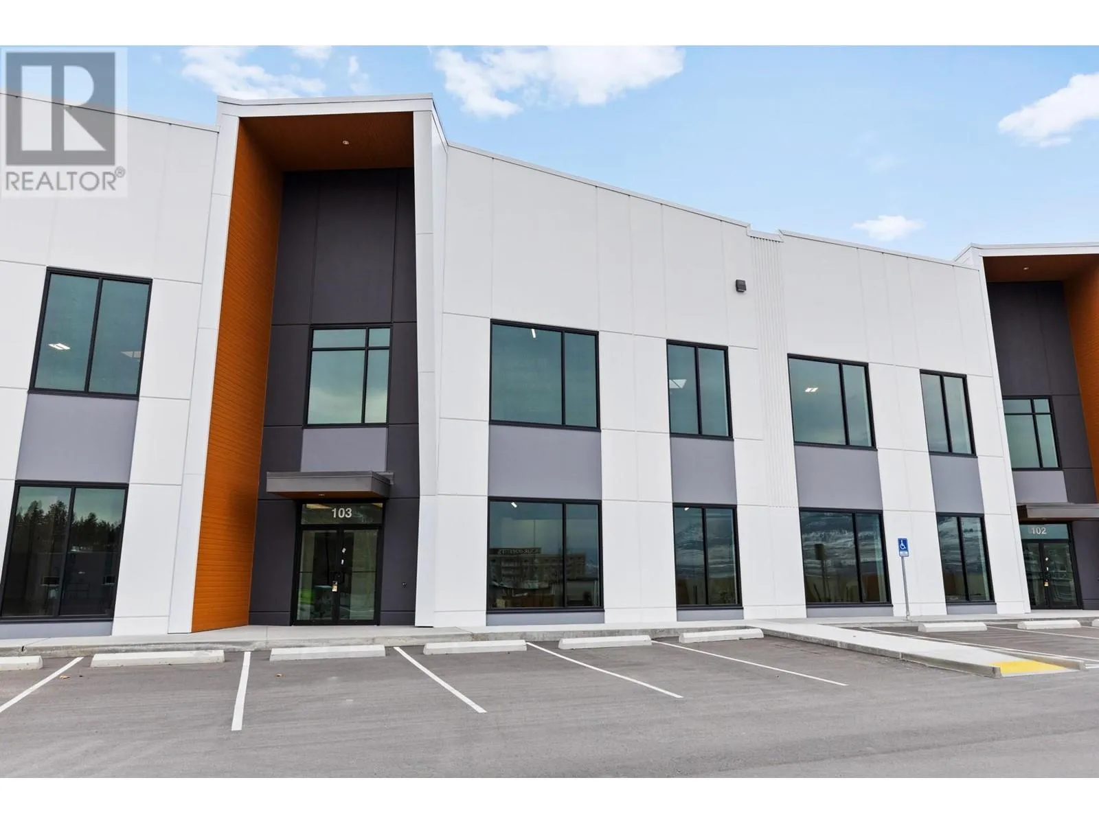 Other for rent: 3440 Circuit Road Unit# 103, Kelowna, British Columbia V1V 2K5