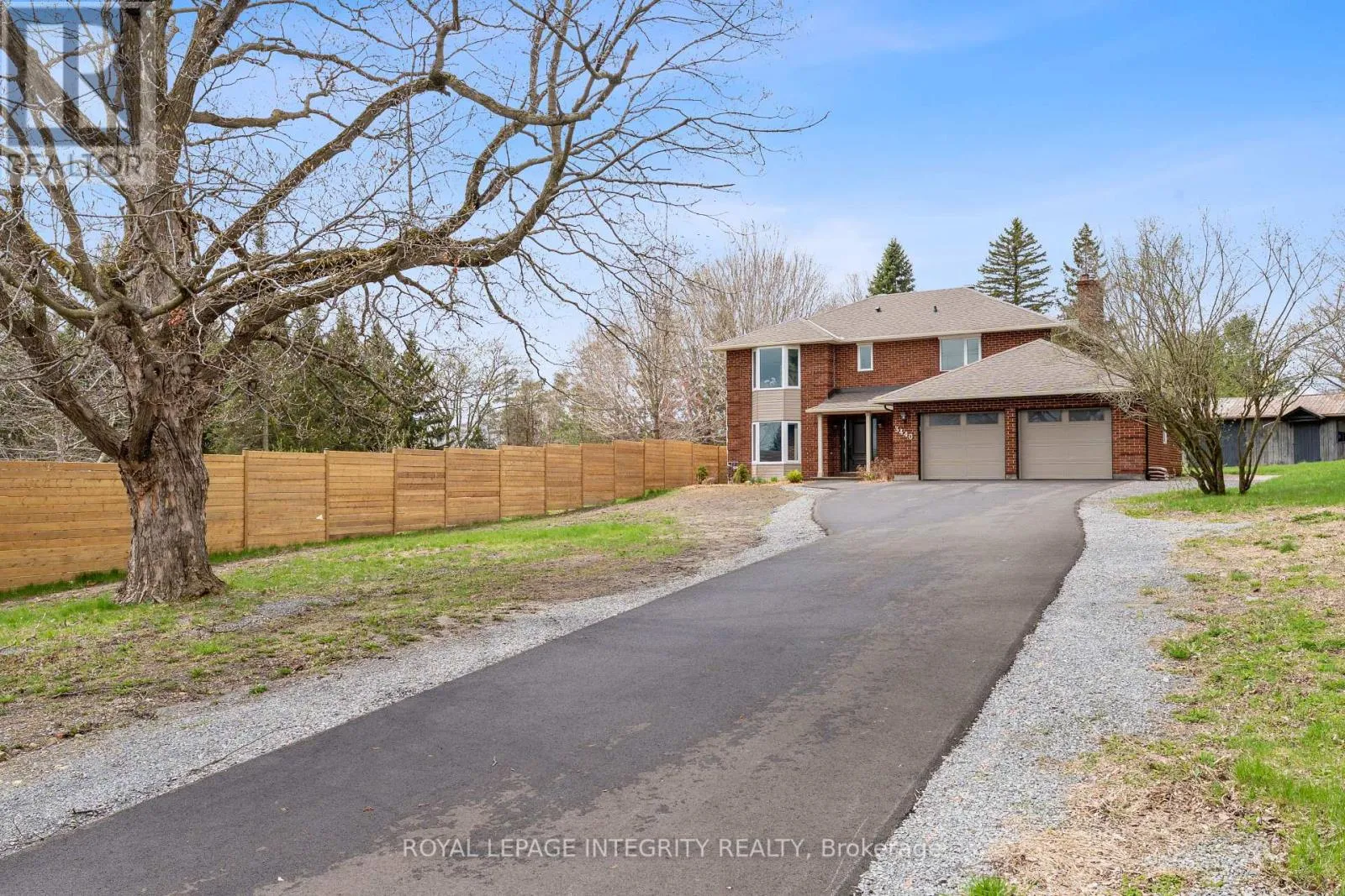 House for rent: 3440 Woodroffe Avenue, Ottawa, Ontario K2J 3Z8