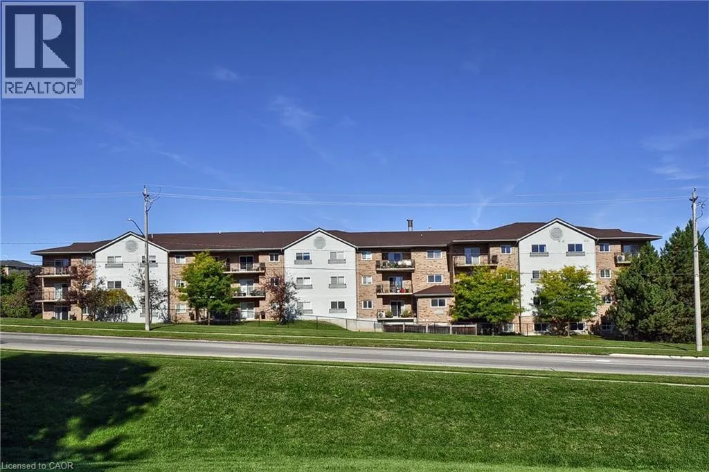 Apartment for rent: 345 Briarmeadow Drive Unit# 302, Kitchener, Ontario N2A 4J6