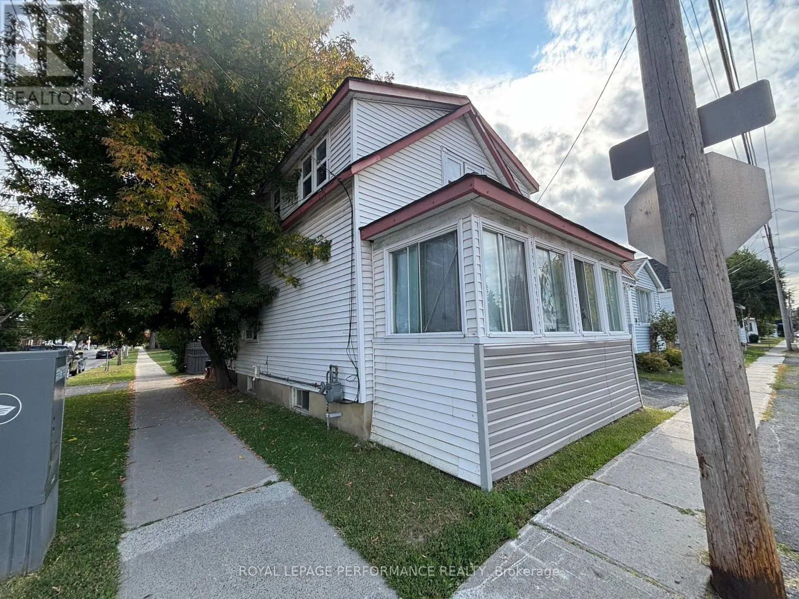 House for rent: 345 Gloucester St N Street N, Cornwall, Ontario K6H 3X1