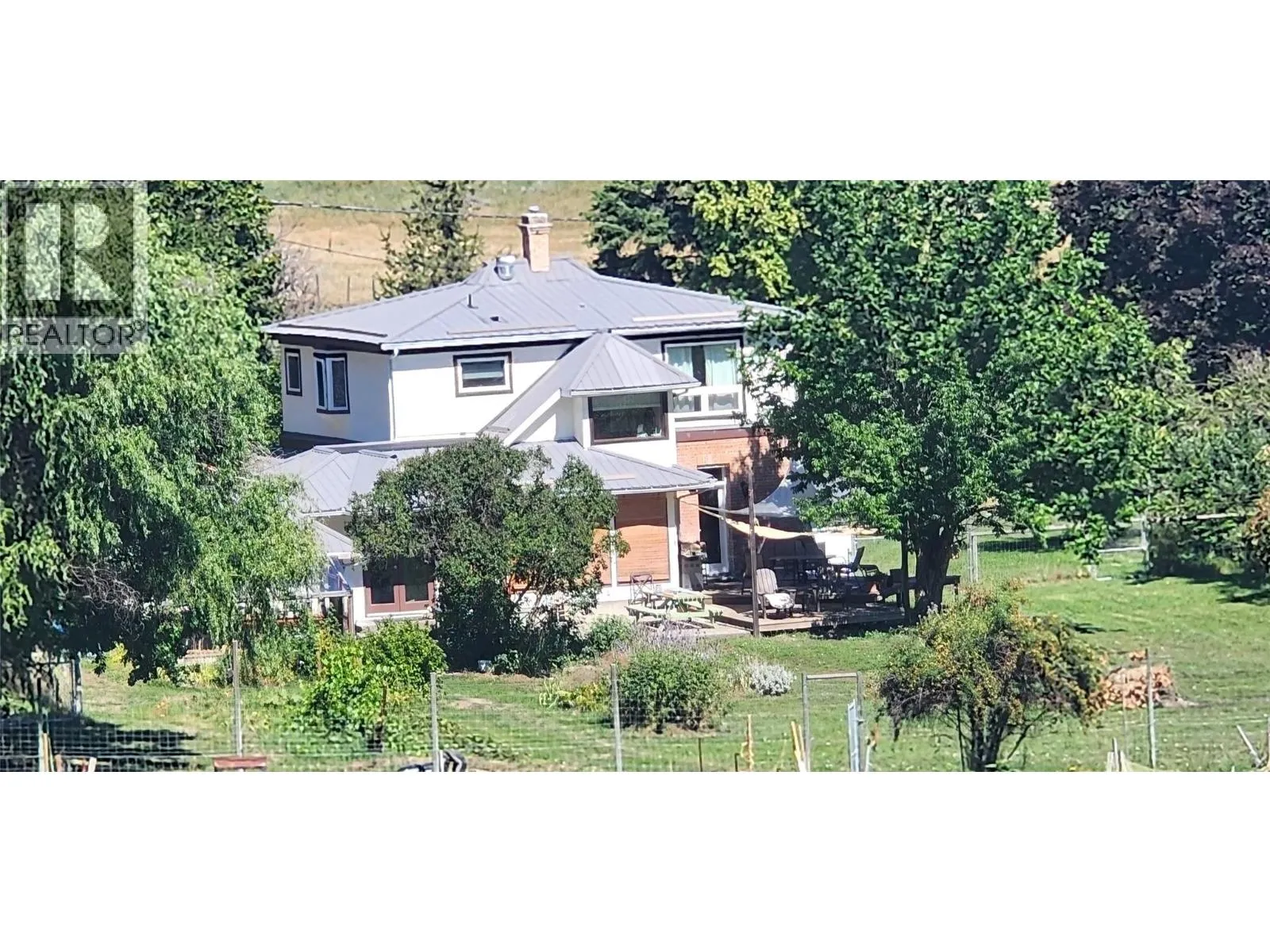 House for rent: 3450 Hardy Mountain Road, Grand Forks, British Columbia V0H 1H2