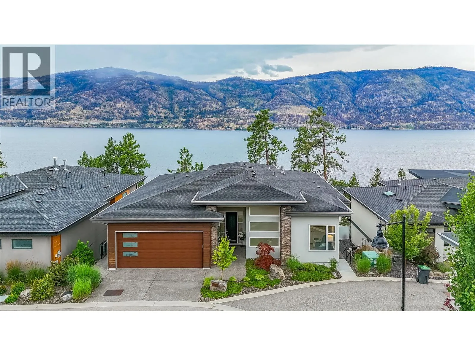 House for rent: 3452 Blue Grass Lane, Kelowna, British Columbia V1V 3G1