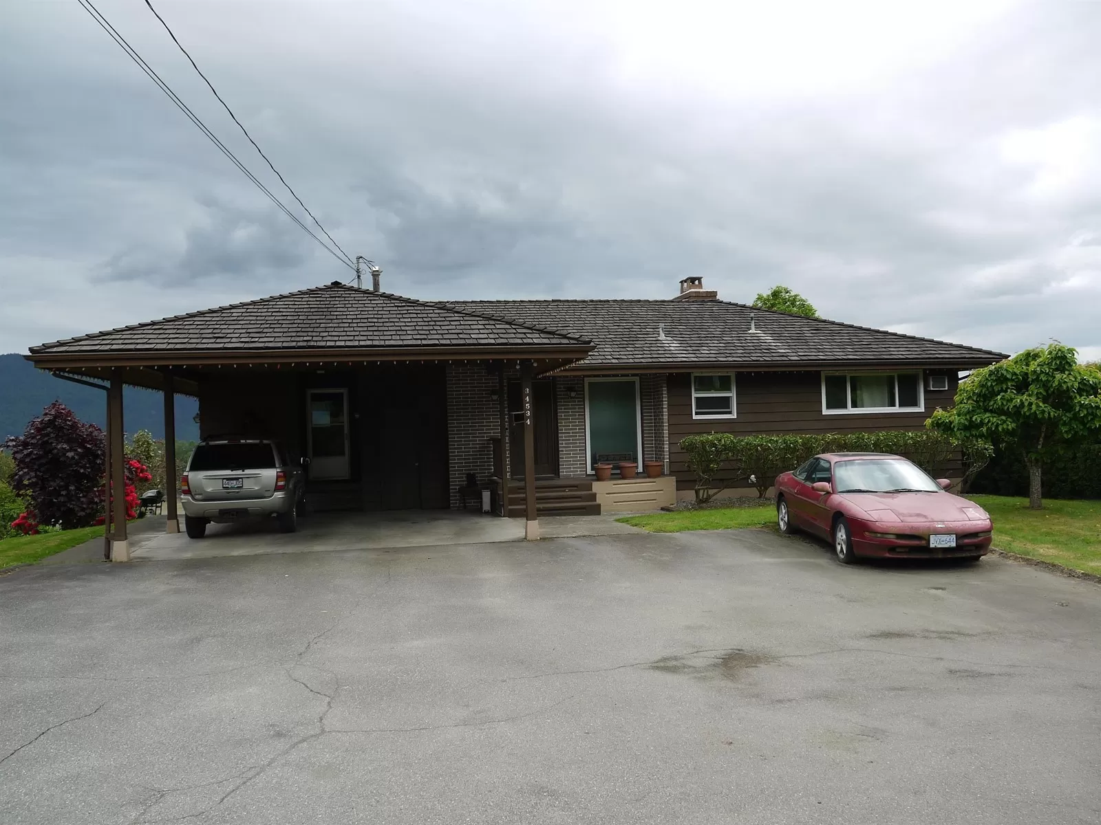 House for rent: 34534 Dann Avenue, Mission, British Columbia V2V 6P6