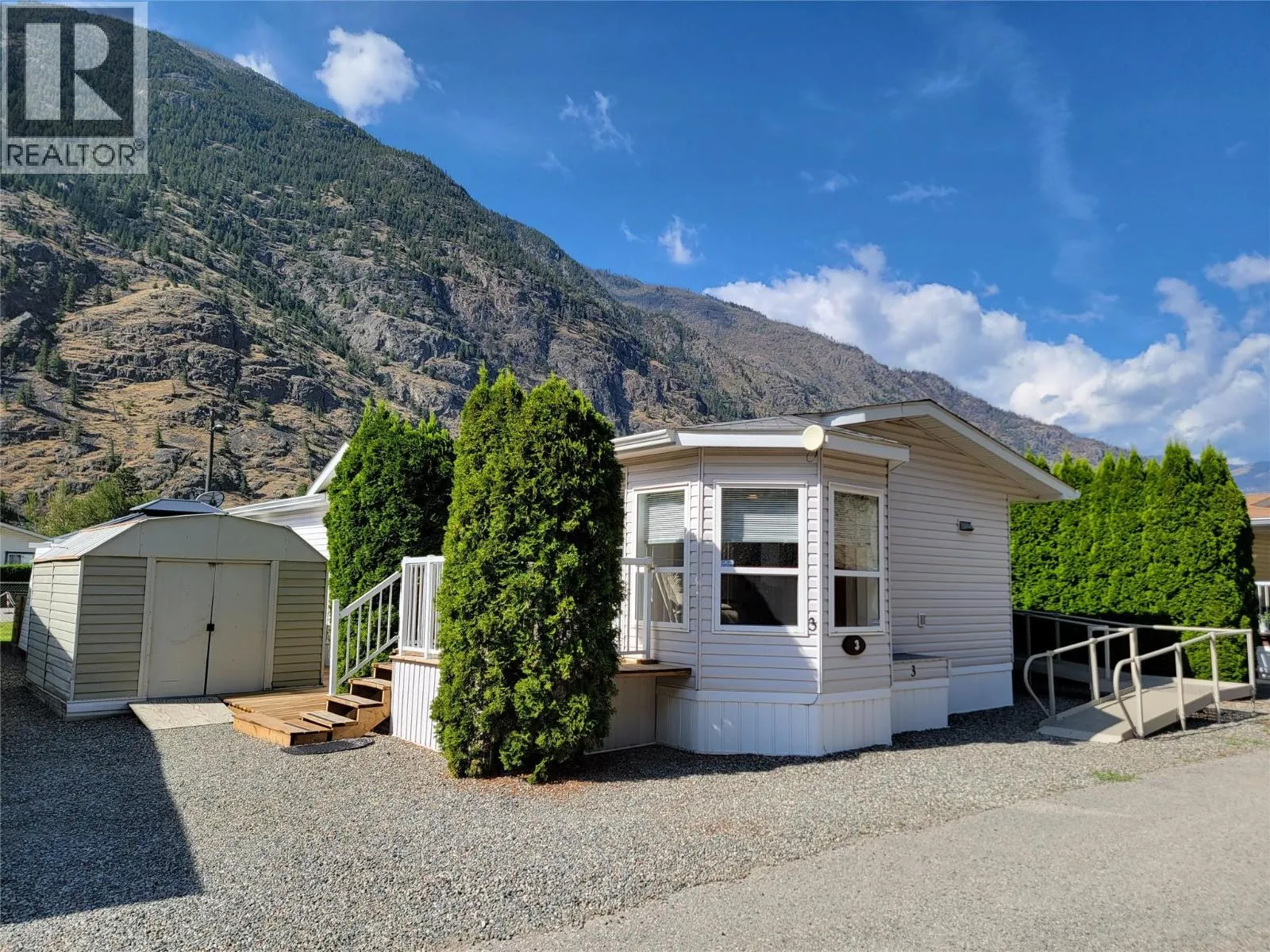 Manufactured Home for rent: 3455 Highway 3 Unit# 3, Keremeos, British Columbia V0X 1N1