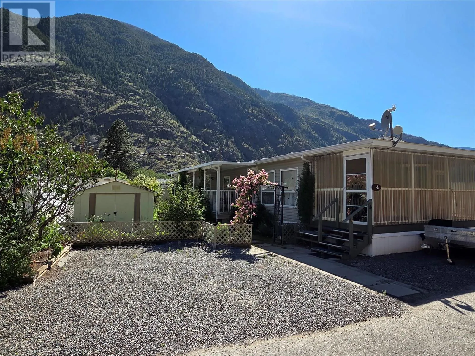 Manufactured Home for rent: 3455 Highway 3 Unit# 4, Keremeos, British Columbia V0X 1N1