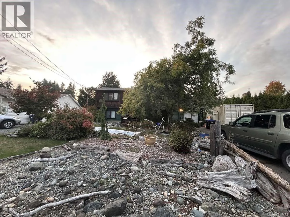 House for rent: 347 Pritchard Rd, Comox, British Columbia V9M 2Y8