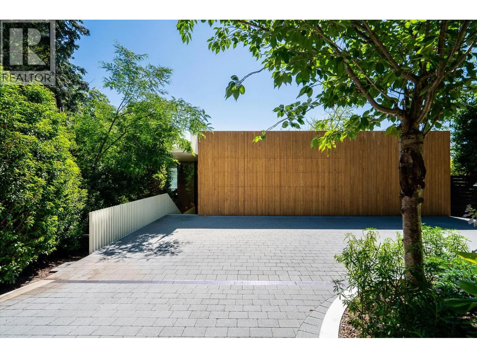 House for rent: 3478 Marine Drive, West Vancouver, British Columbia V7V 1N2