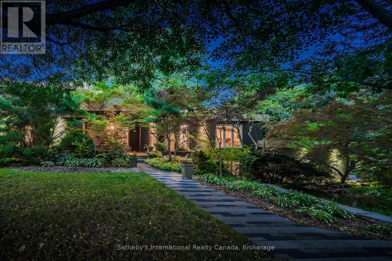 House for rent: 348 Browning Place, Waterloo, Ontario N2L 2W3