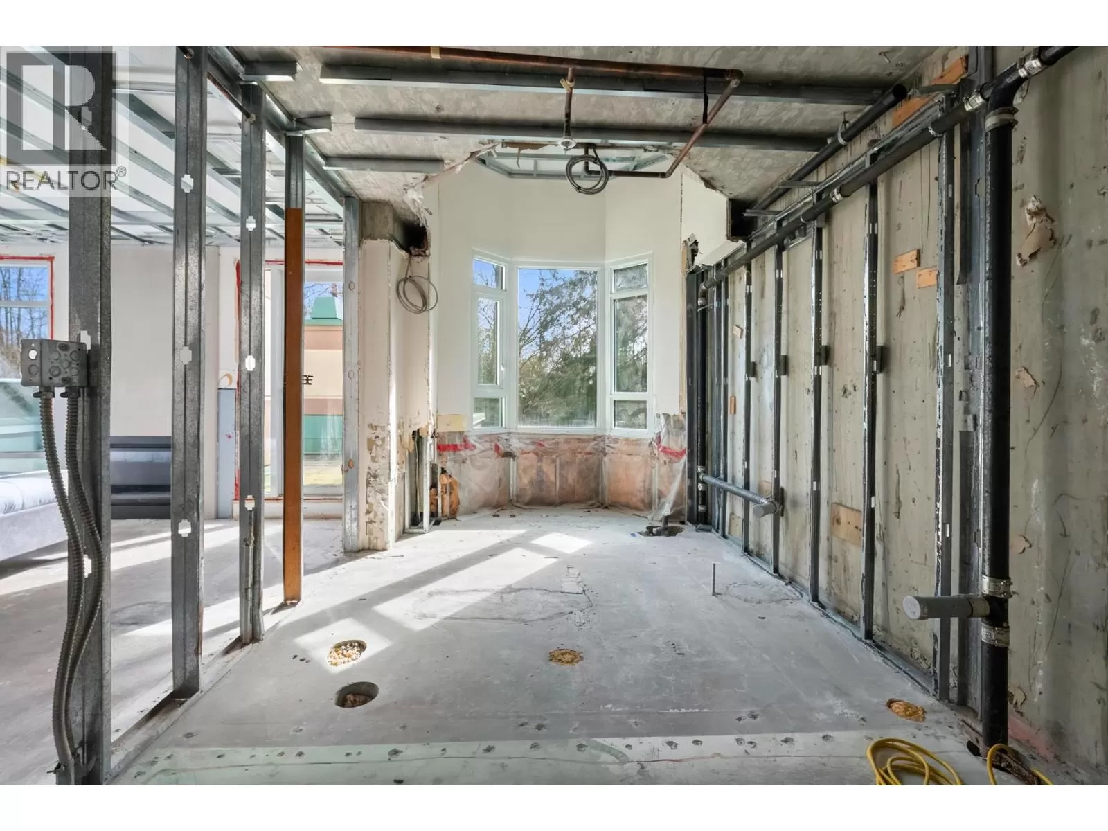 Row / Townhouse for rent: 348 Taylor Way, West Vancouver, British Columbia V7T 2Y2