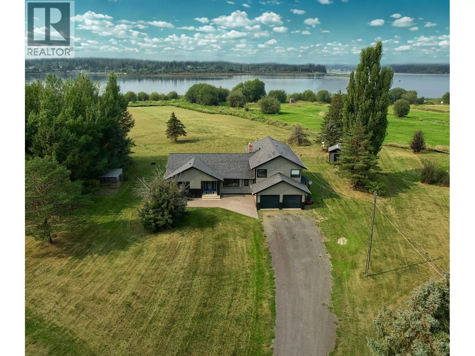 House for rent: 3483 Estate Road, Quesnel, British Columbia V2J 6G3