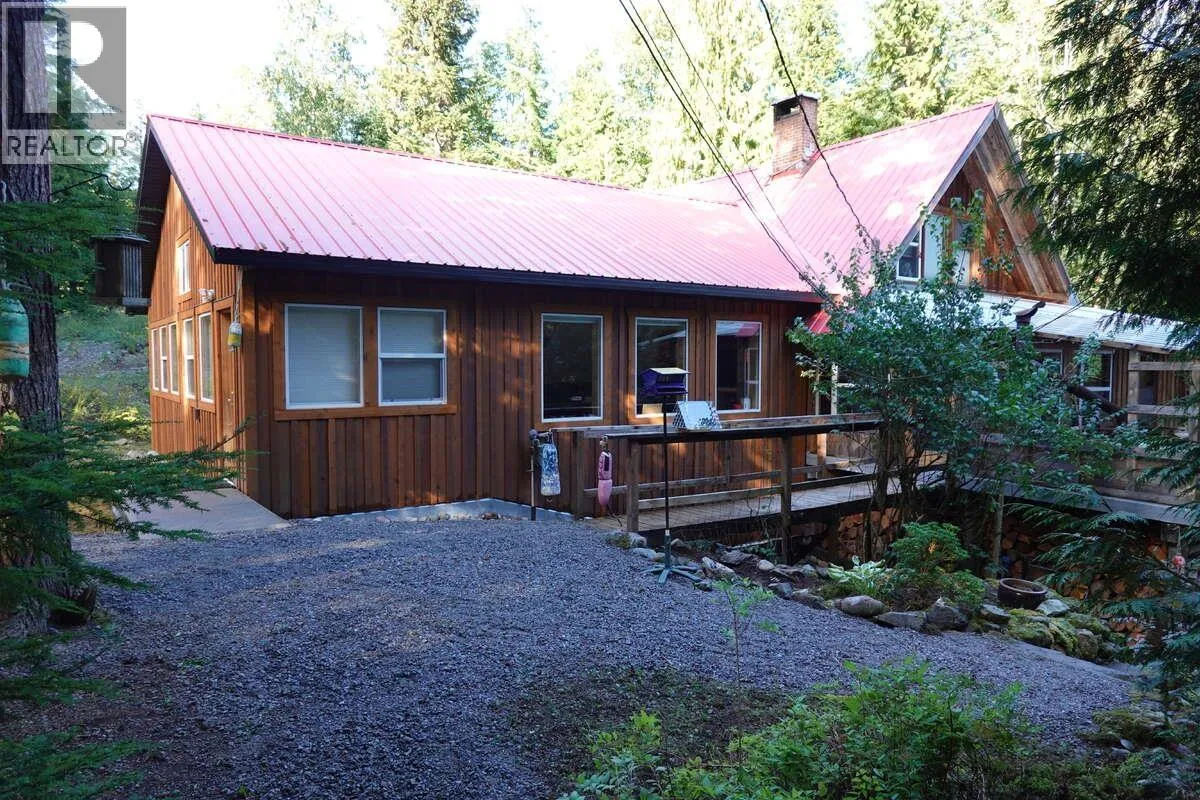 House for rent: 3490 Col-smith Avenue, Terrace, British Columbia V8G 4Z1