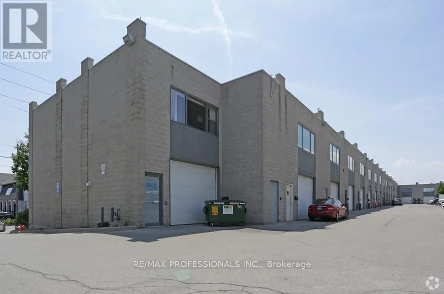 Offices for rent: 34-uppr - 300 New Toronto Street, Toronto, Ontario M8V 2E8