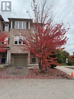 Row / Townhouse for rent: 35 - 2006 Trawden Way, Oakville, Ontario L6M 0M1