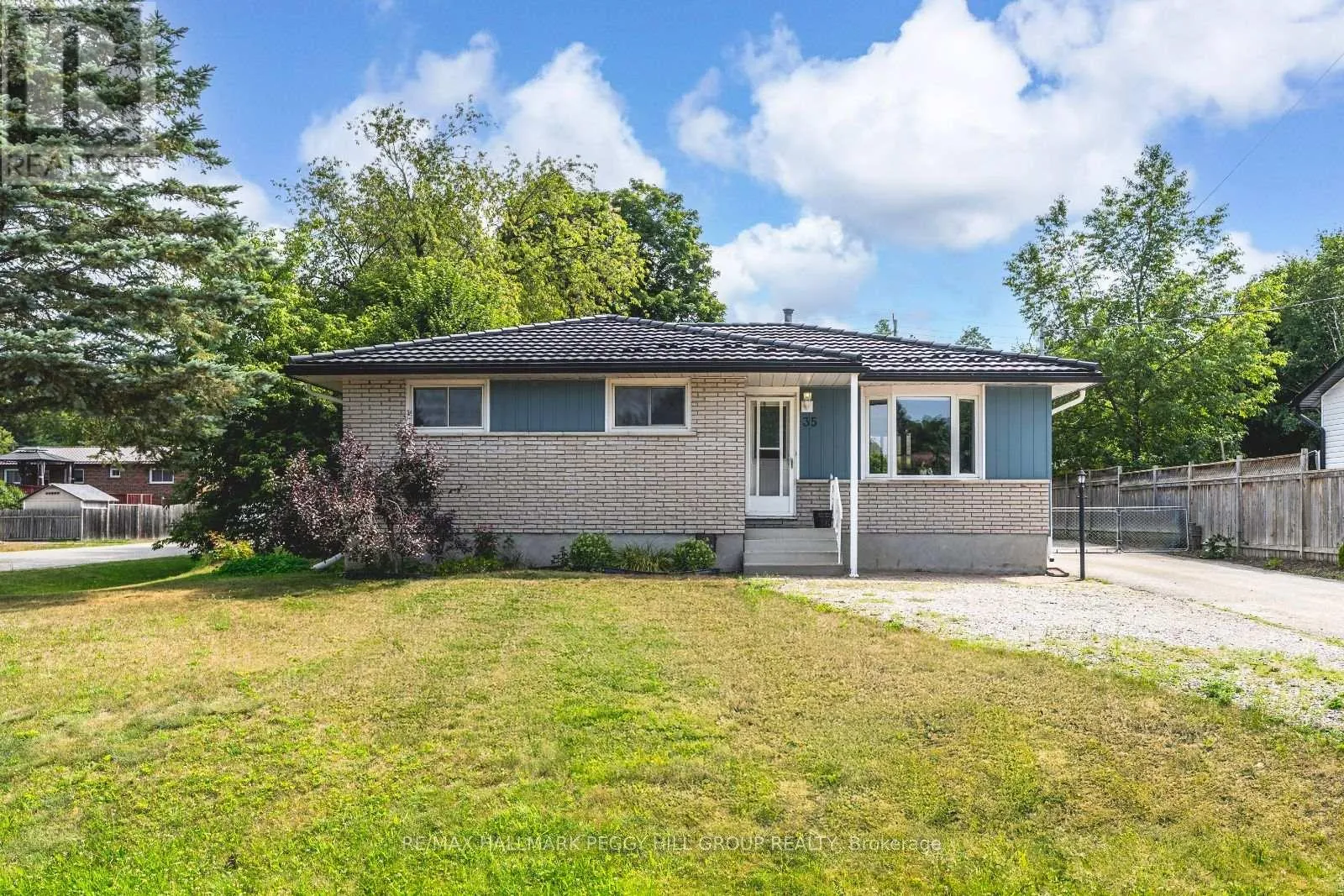 House for rent: 35 Ashburton Crescent, Essa, Ontario L0M 1B0