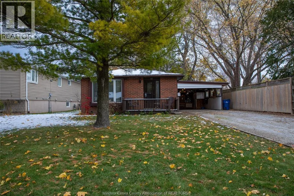 House for rent: 35 Blythewood Crescent, Chatham, Ontario N7M 5N5