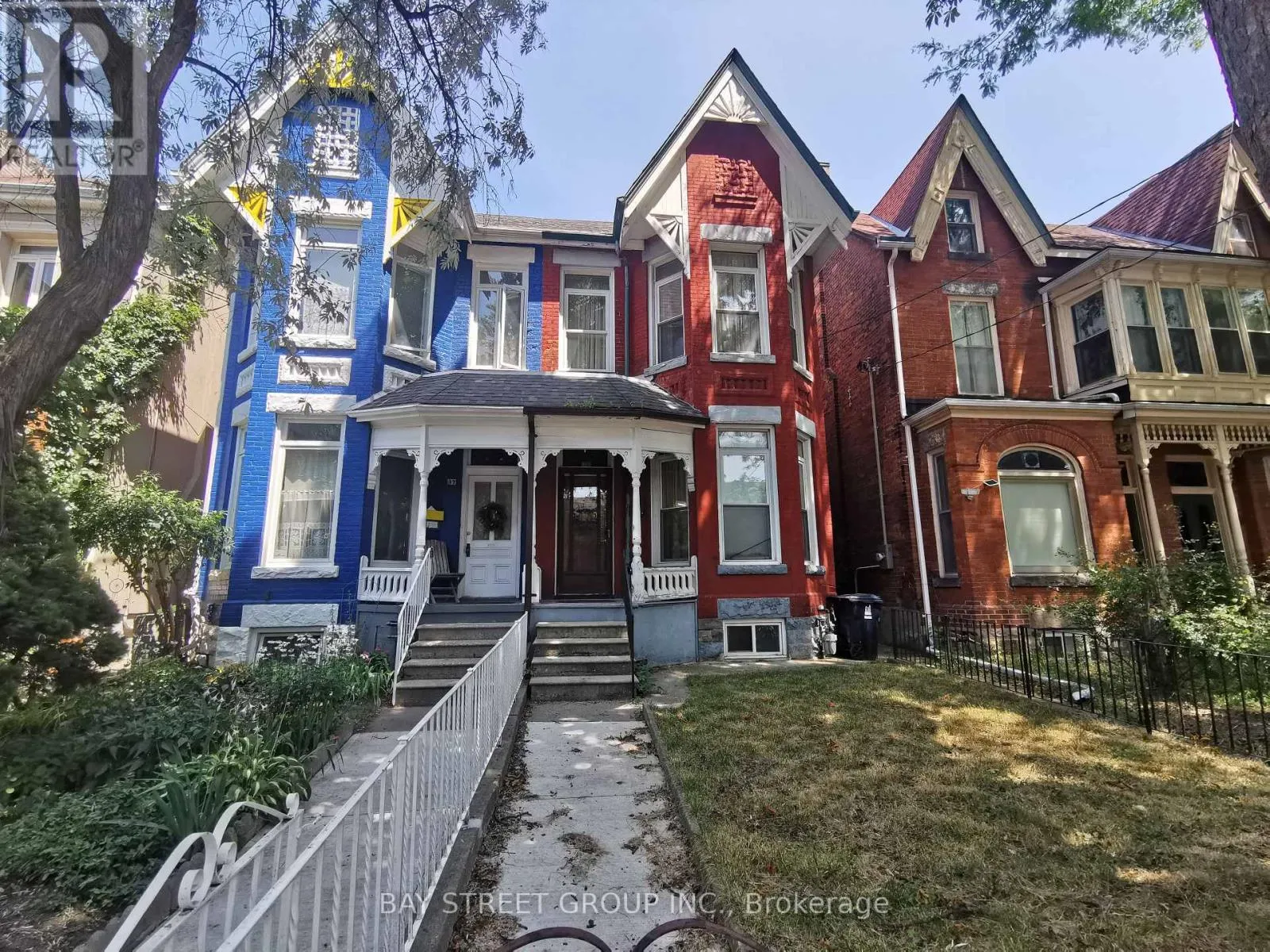 House for rent: 35 Borden Street, Toronto, Ontario M5S 2M8