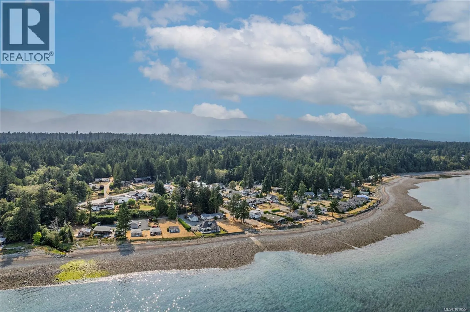 House for rent: 35 Bowser Rd, Bowser, British Columbia V0R 1G0