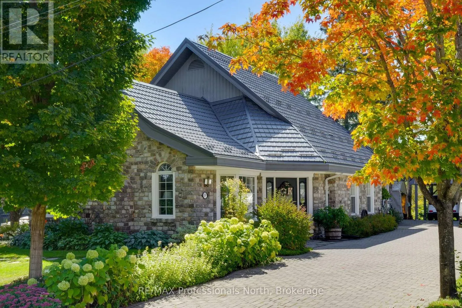 House for rent: 35 Church Street, Huntsville, Ontario P1H 1G8