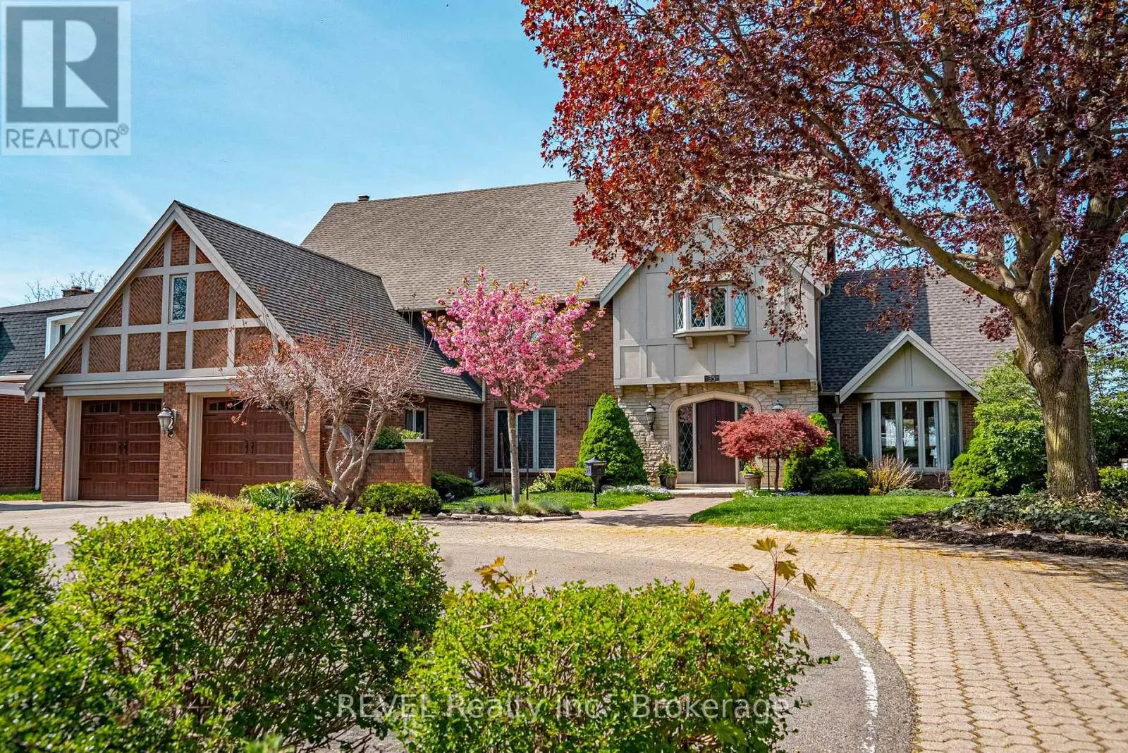 House for rent: 35 Clearview Heights, St. Catharines, Ontario L2T 2W4