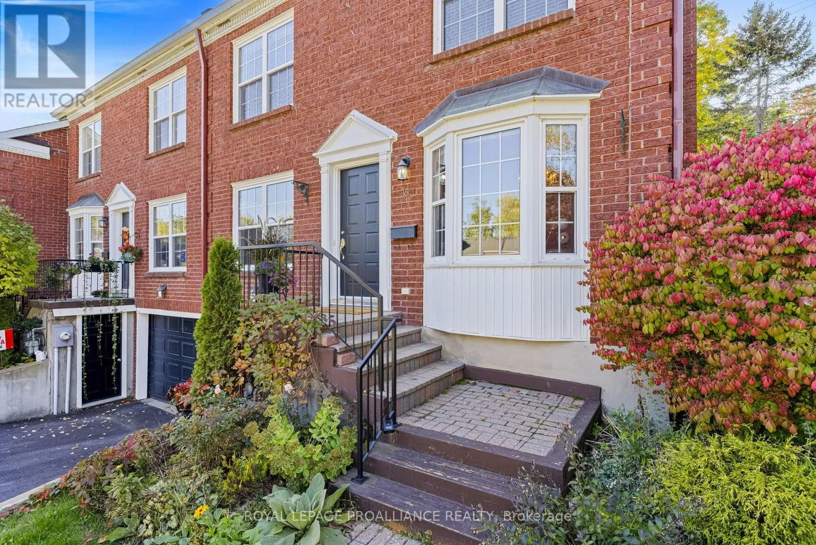 Row / Townhouse for rent: 35 Country Club Place, Brockville, Ontario K6V 6T6