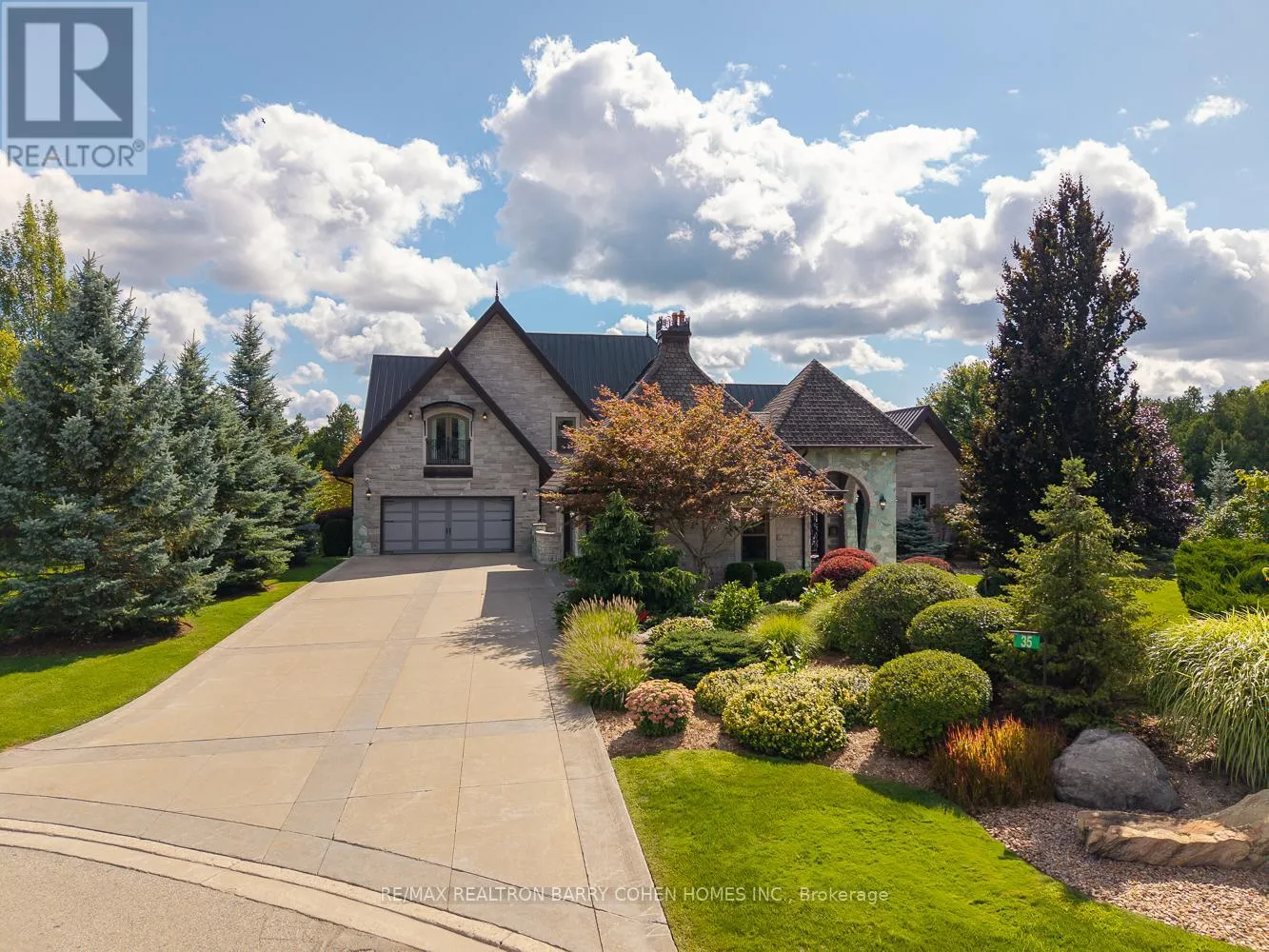 House for rent: 35 Daymond Drive, Puslinch, Ontario N0B 2J0