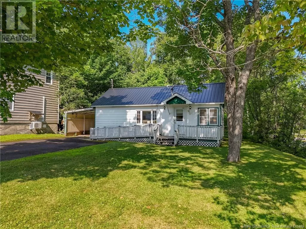 House for rent: 35 First Avenue, McAdam, New Brunswick E6J 1S3