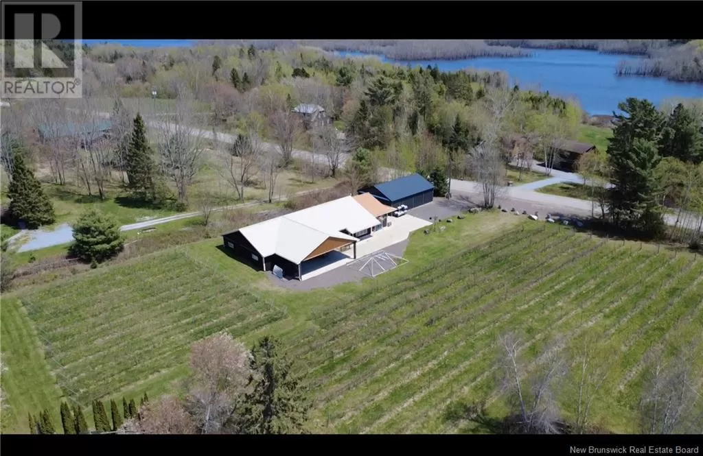 35 Gorhams Bluff Road, Kingston, New Brunswick E5N 1A4