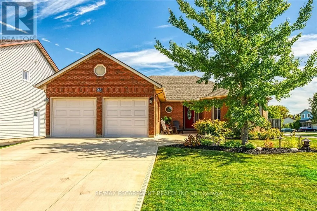 House for rent: 35 Highland Boulevard, Haldimand, Ontario N3W 1G6