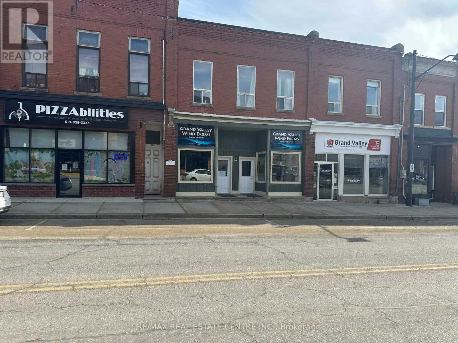 Residential Commercial Mix for rent: 35 Main Street, East Luther Grand Valley, Ontario L9W 5S8