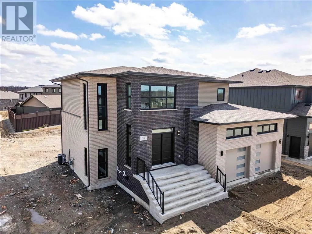 House for rent: 35 Noah Court, Sudbury, Ontario P3B 0G9