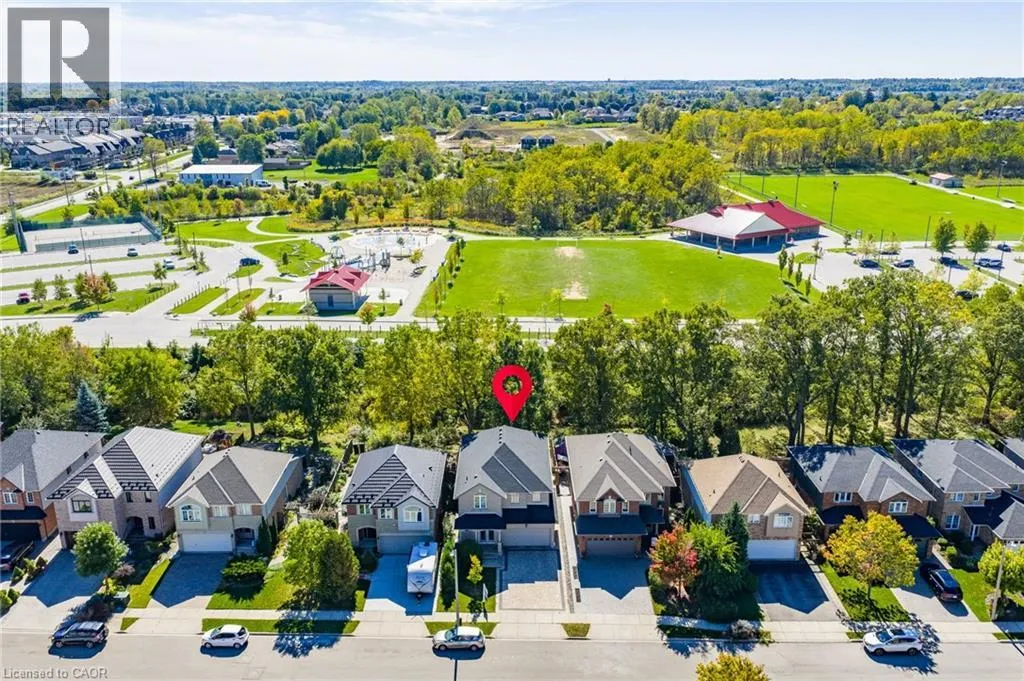 House for rent: 35 Pantano Drive, Hamilton, Ontario L9B 2Y4