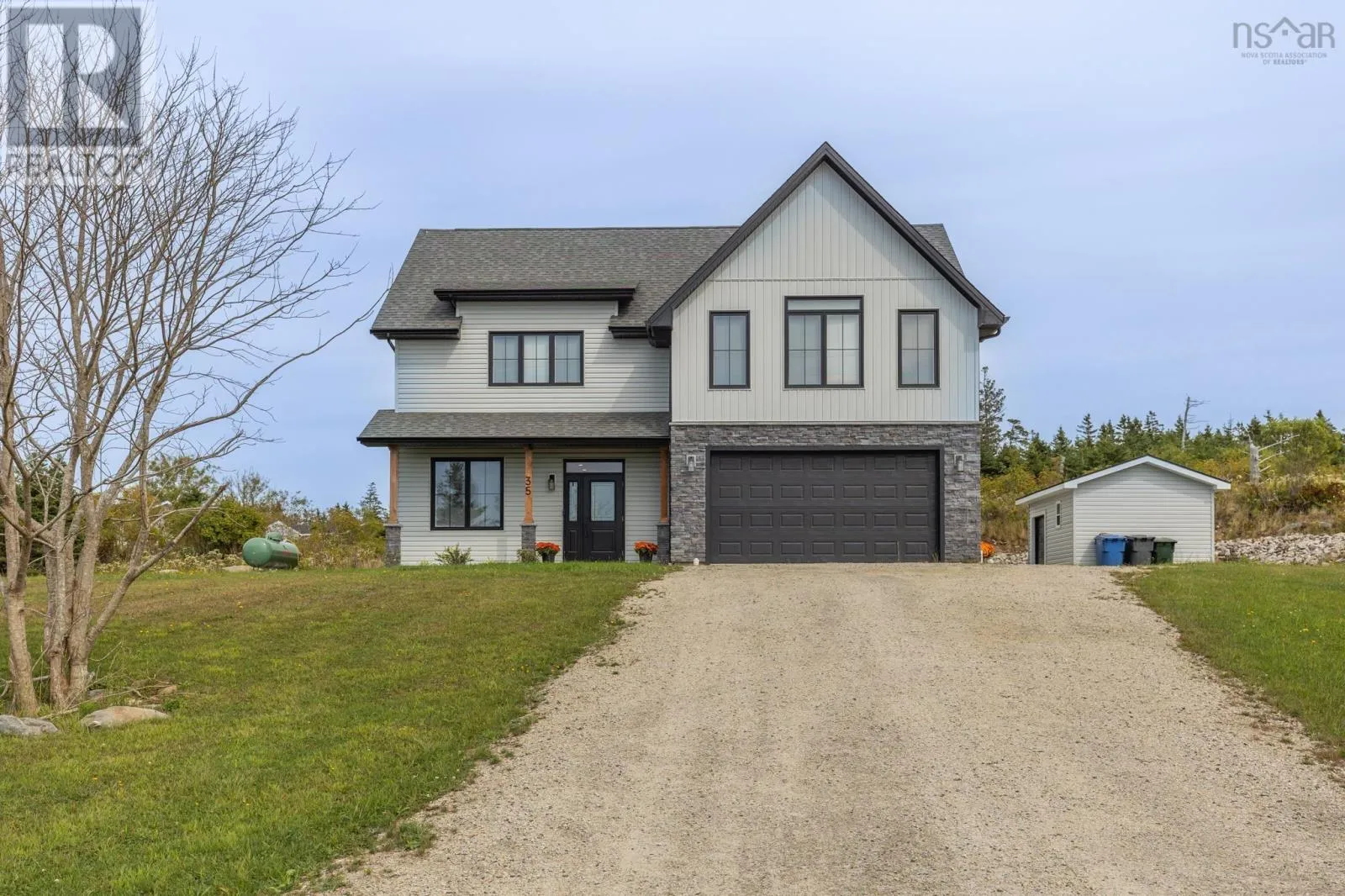 House for rent: 35 Seeland Avenue, Brooklyn, Nova Scotia B5A 0E2