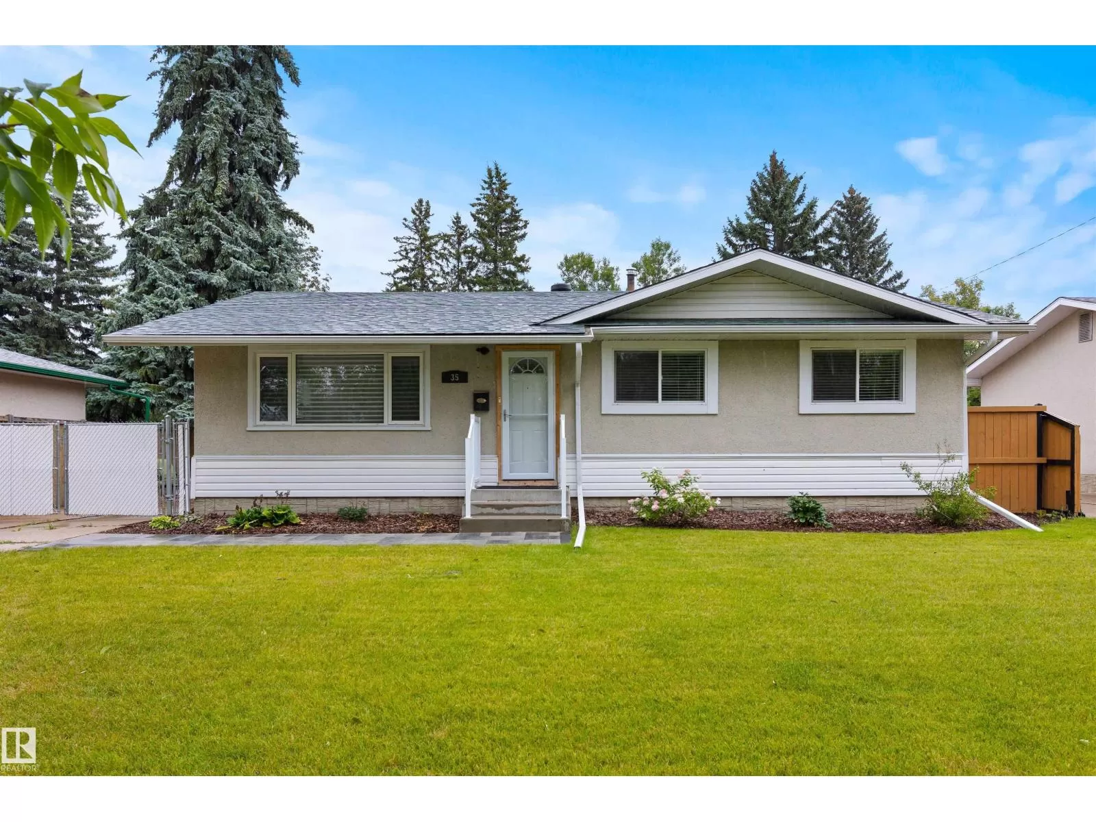 House for rent: 35 Stanley Dr, St. Albert, Alberta T8N 0J6