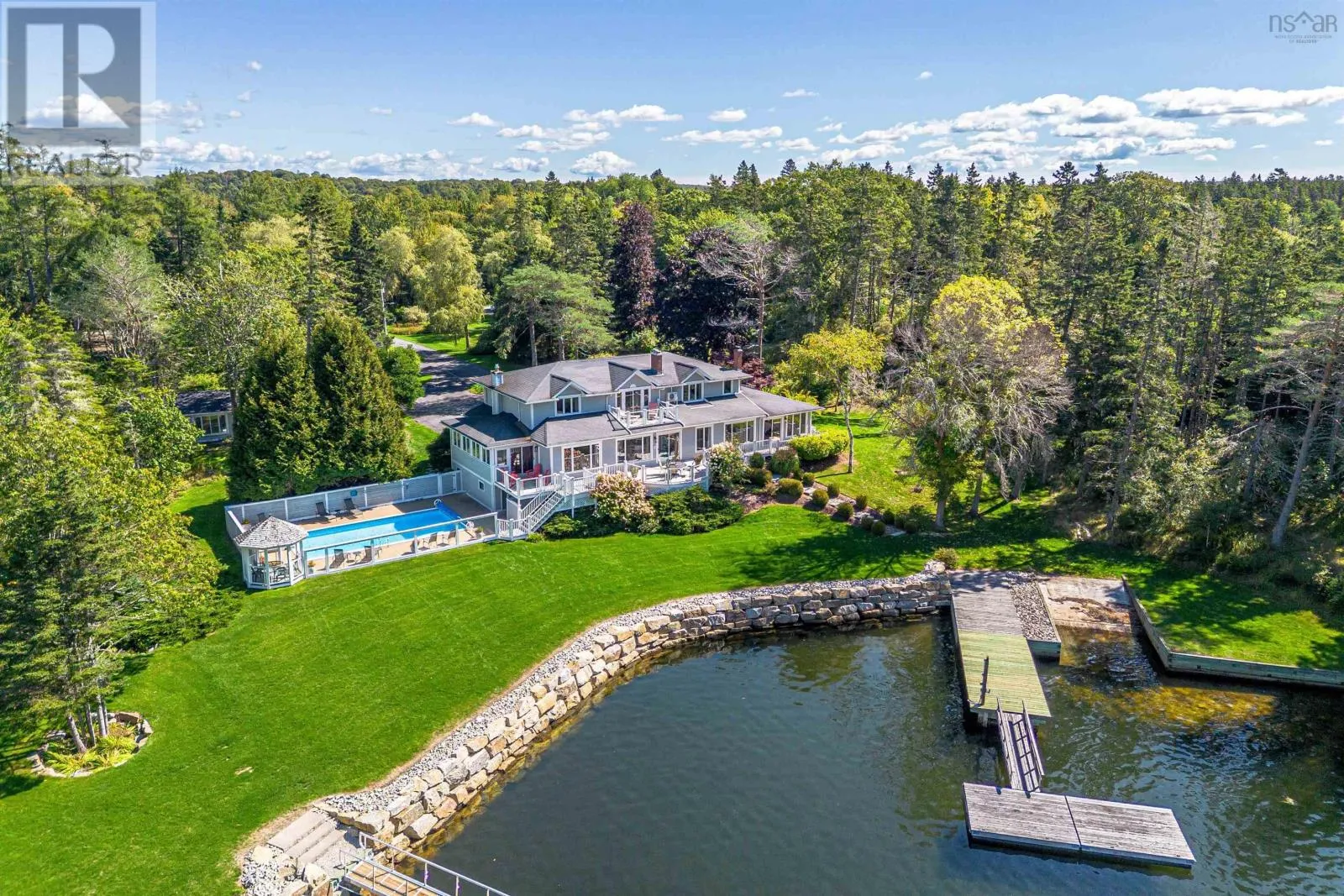 House for rent: 35 Sunnywood Road, Head Of St. Margarets Bay, Nova Scotia B2Y 3Y8