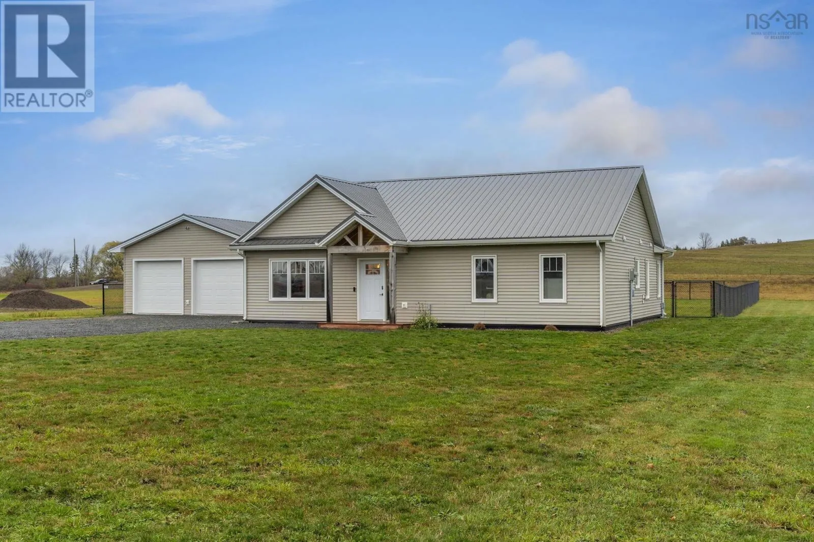 House for rent: 350 Highway 215, Newport Corner, Nova Scotia B0N 1L0