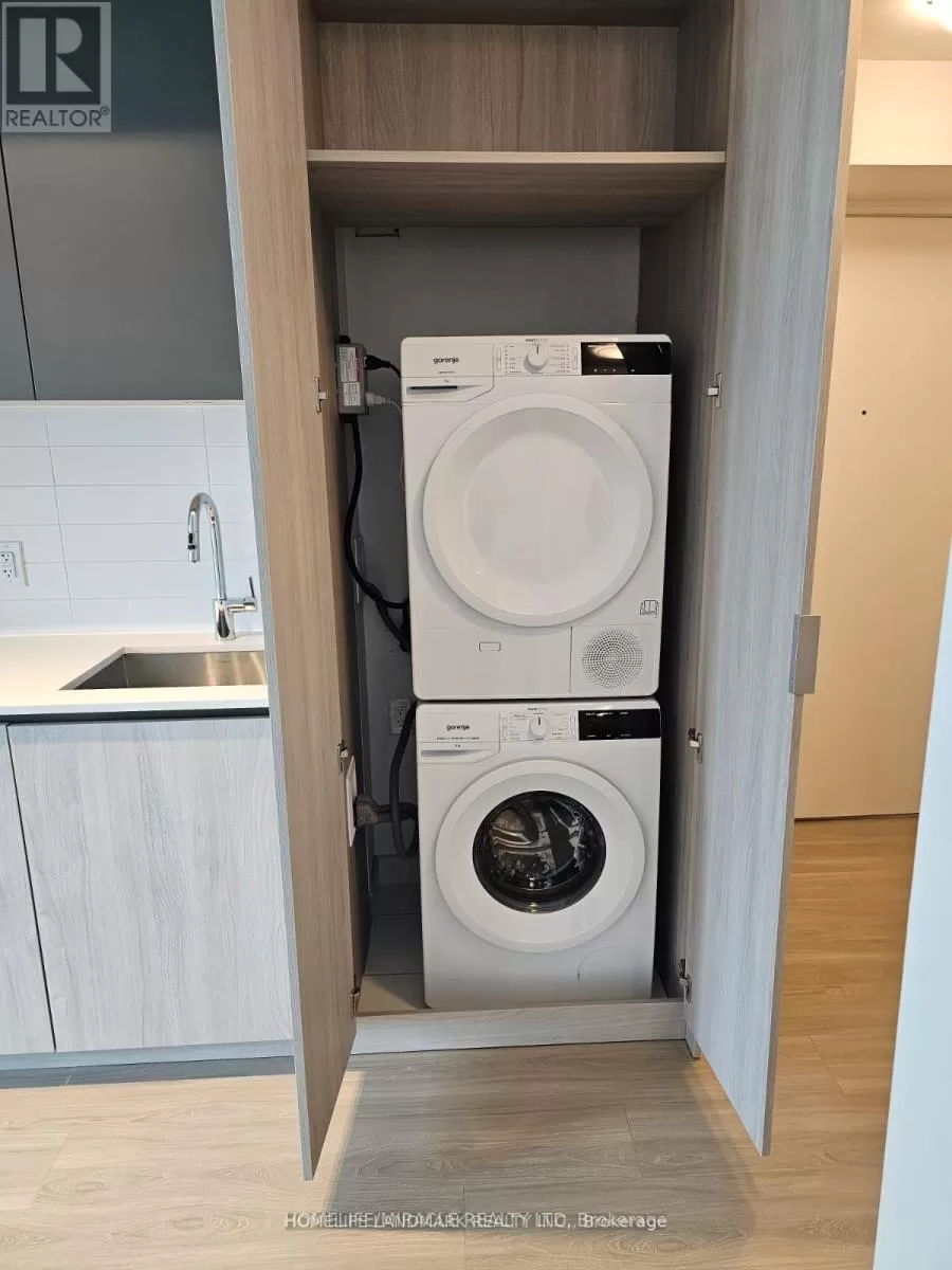 Apartment for rent: 3501 - 8 Widmer Street, Toronto, Ontario M5V 2E7