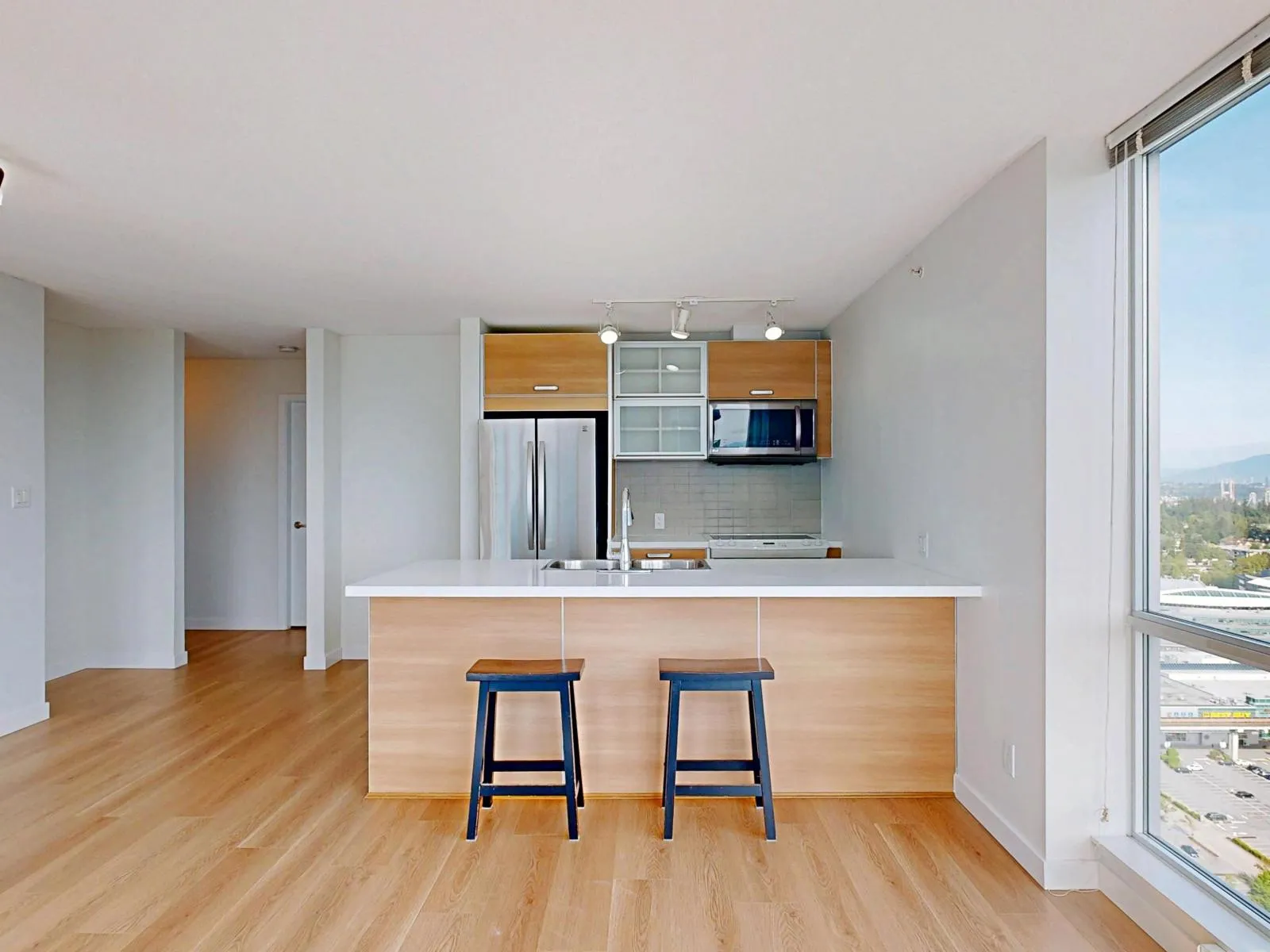 Apartment for rent: 3507 13688 100 Avenue, Surrey, British Columbia V3T 0G5