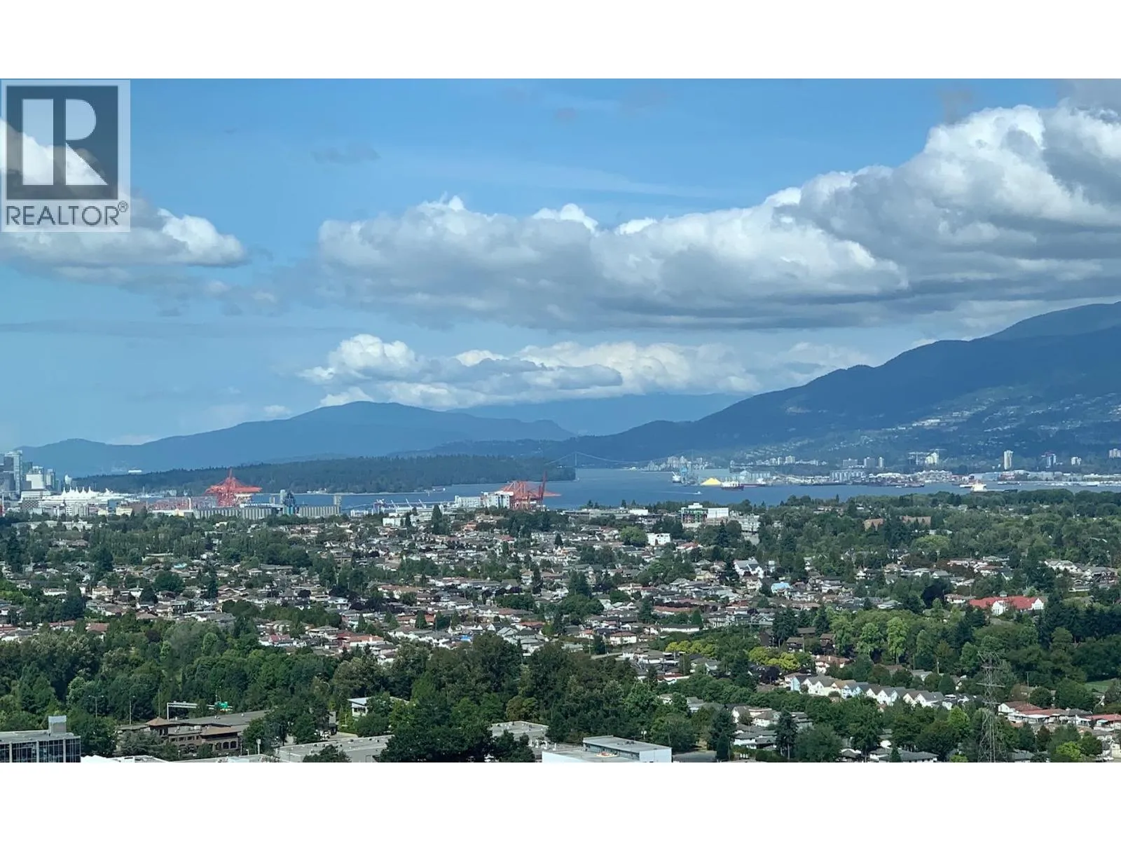 Apartment for rent: 3507 1788 Gilmore Avenue, Burnaby, British Columbia V5C 0L5