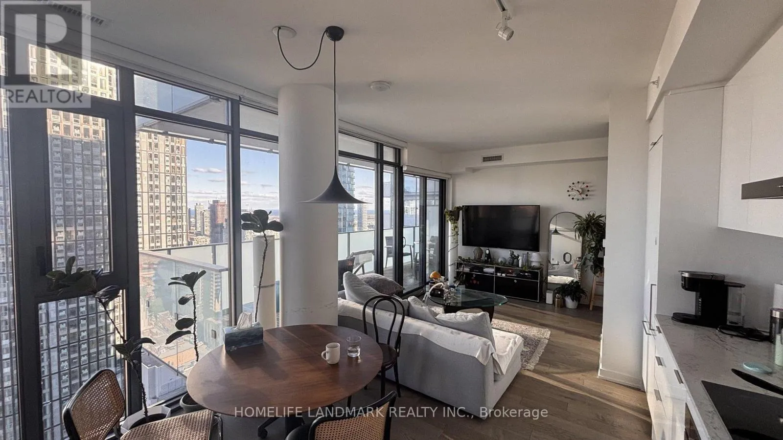 Apartment for rent: 3516 - 20 Lombard Street, Toronto, Ontario M5C 0A7