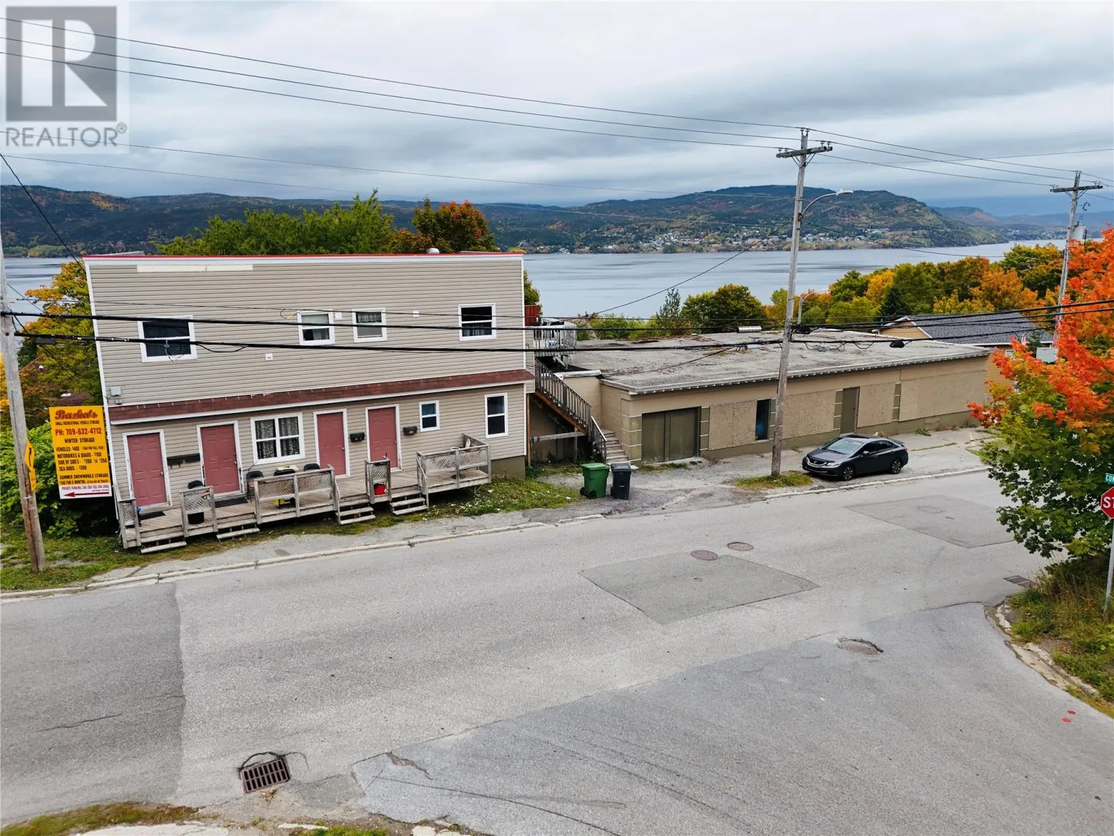 Commercial Mix for rent: 352 Curling Street, Corner Brook, Newfoundland & Labrador A2H 3K3