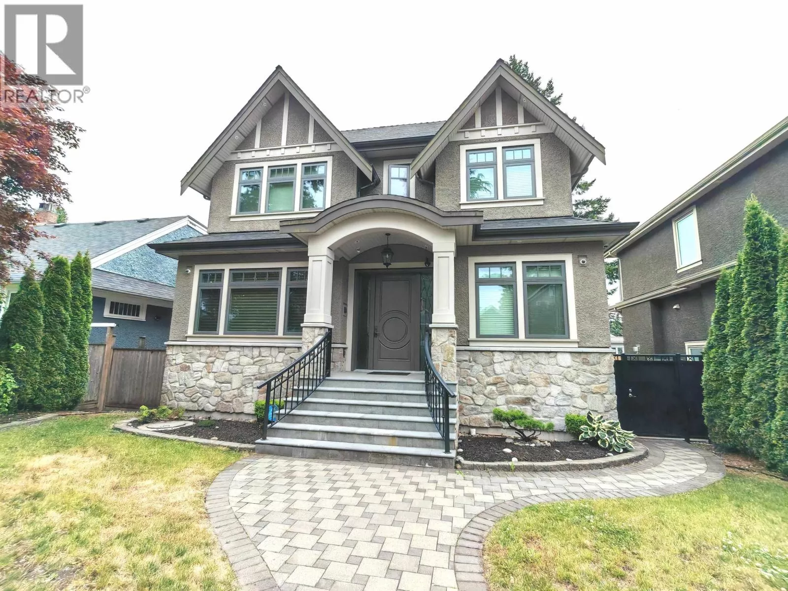 House for rent: 3520 W 37th Avenue, Vancouver, British Columbia V6N 2V8