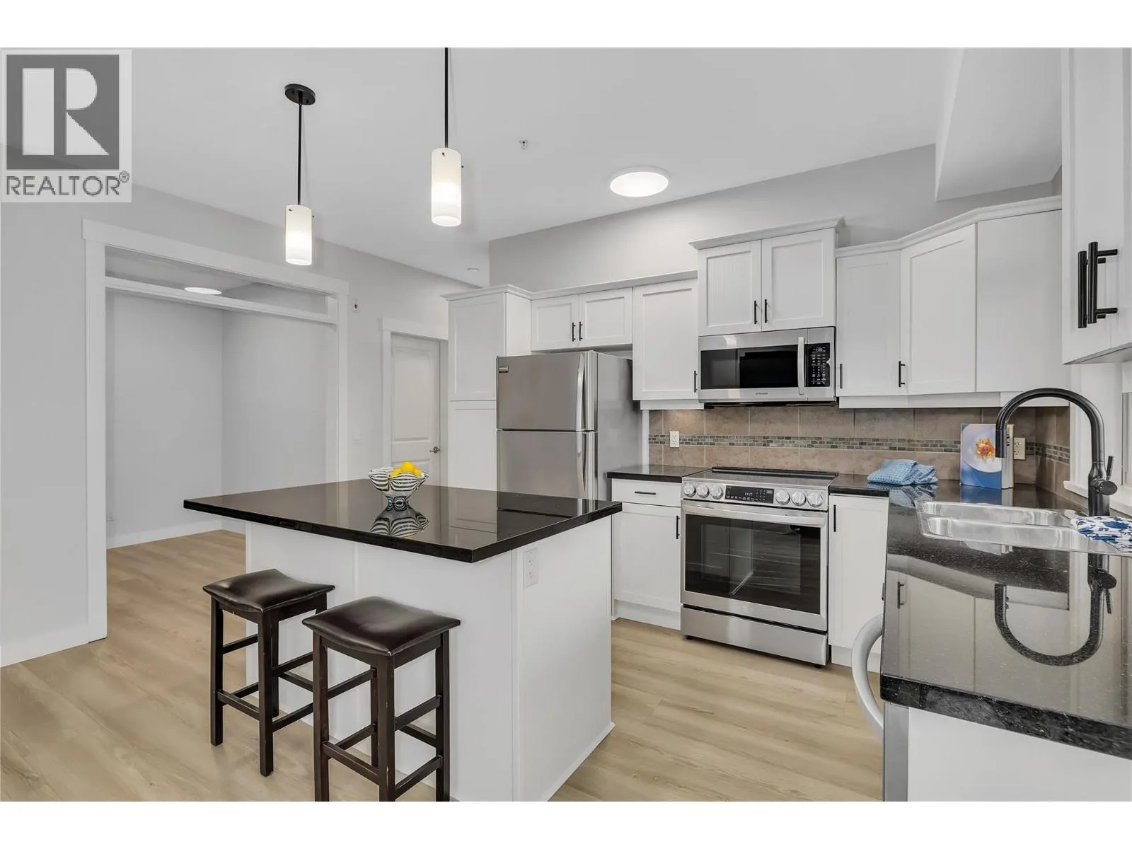 Apartment for rent: 3521 Carrington Road Unit# 112, Westbank, British Columbia V4T 2E6