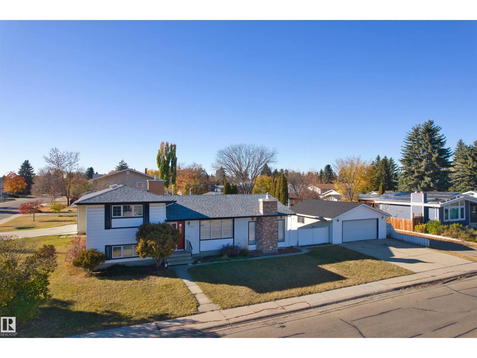 House for rent: 3524 114 St Nw, Edmonton, Alberta T6J 1L9