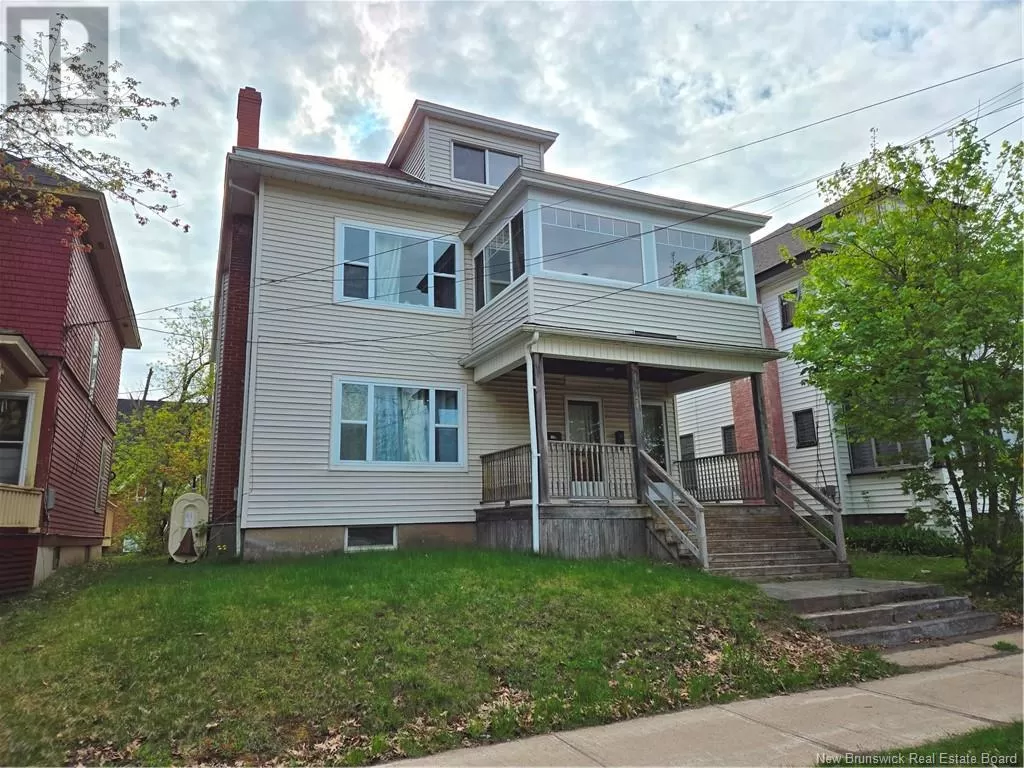 Duplex for rent: 354 Cameron Street, Moncton, New Brunswick E1C 5Z6