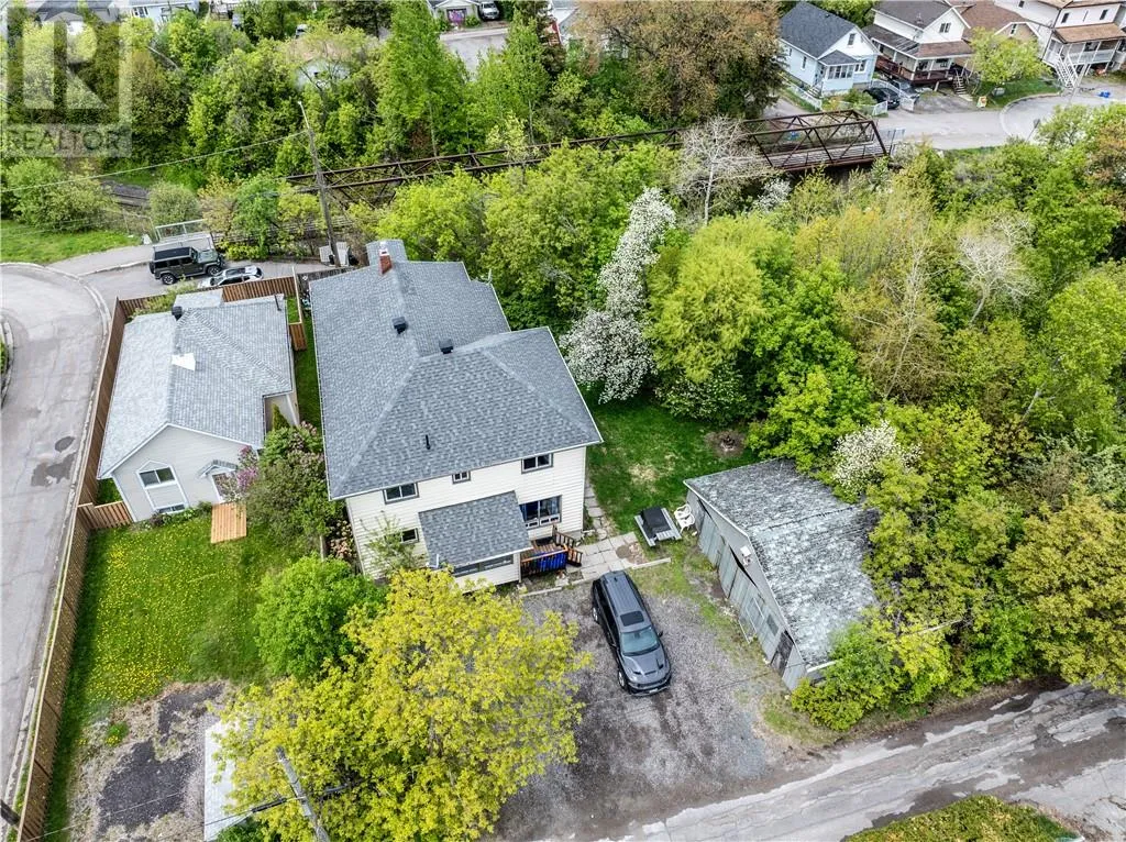 354 Eva Avenue, Sudbury, Ontario P3C 4N3