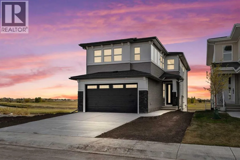 House for rent: 354 Kinniburgh Loop, Chestermere, Alberta T1X 3C3