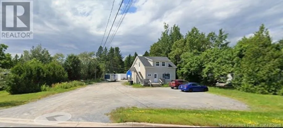 355 Hampton Road, Quispamsis, New Brunswick E2E 4W1
