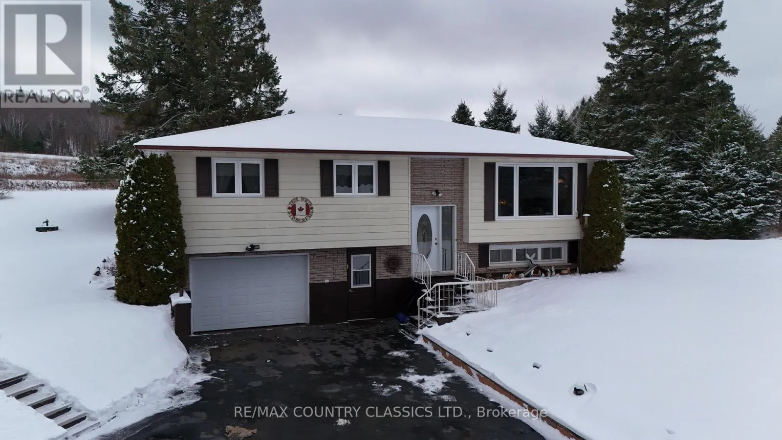 House for rent: 3559 South Baptiste Lake Road, Highlands East, Ontario K0L 2A0