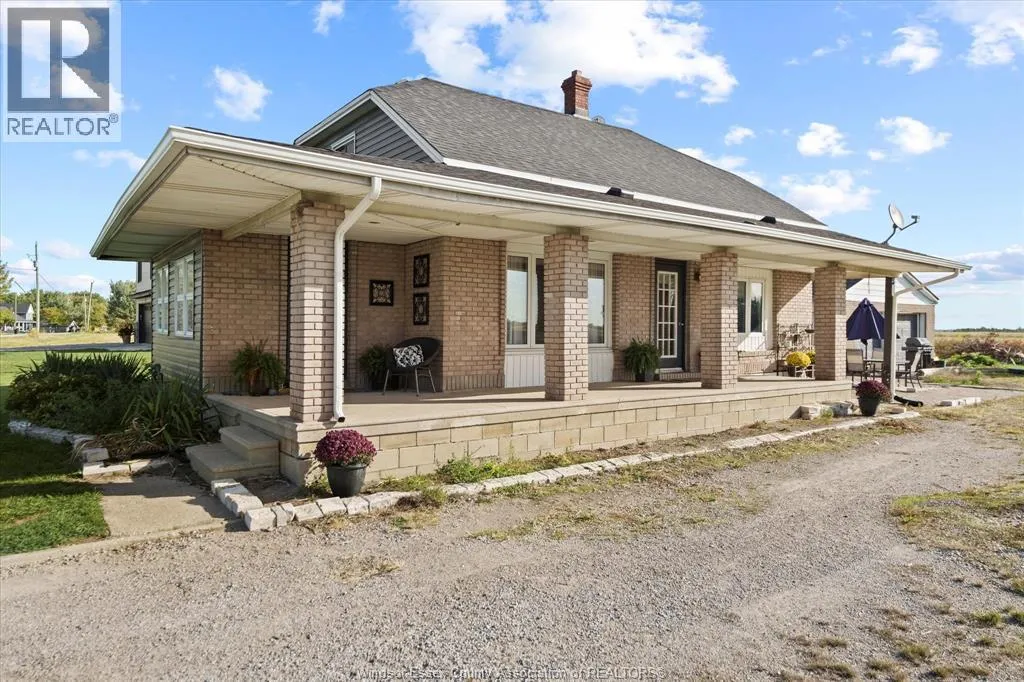 House for rent: 356 East Ruscom River, St. Joachim, Ontario N0R 1S0